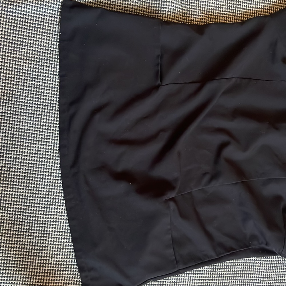5 Pocket Notch Neck Top Black - Picture 4 of 5